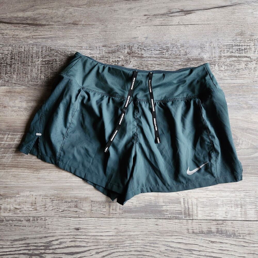 (S) Nike shorts
